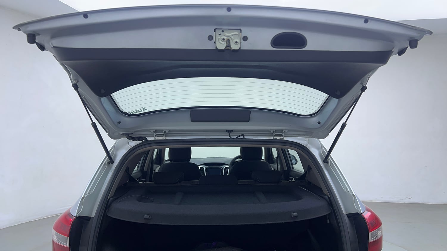 Used 2019 Hyundai Creta SX 1.6 Petrol Petrol Manual interior DICKY DOOR OPEN VIEW
