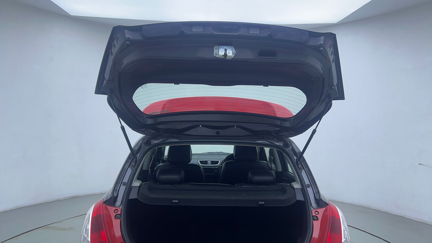 Used 2017 Maruti Suzuki Swift ZXi Petrol Manual interior DICKY DOOR OPEN VIEW