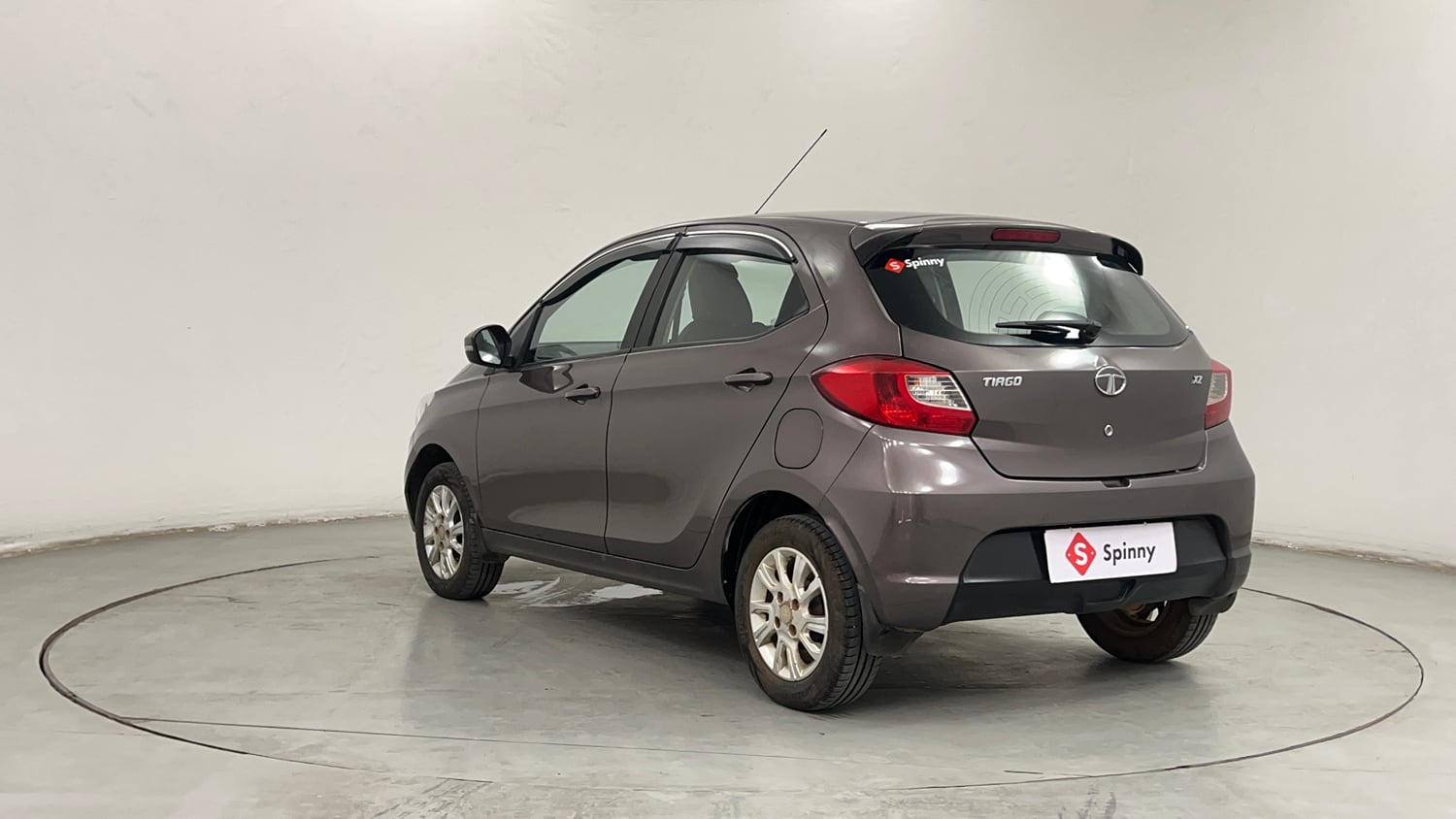 Used 2017 Tata Tiago Revotron XZ Petrol Manual exterior LEFT REAR CORNER VIEW