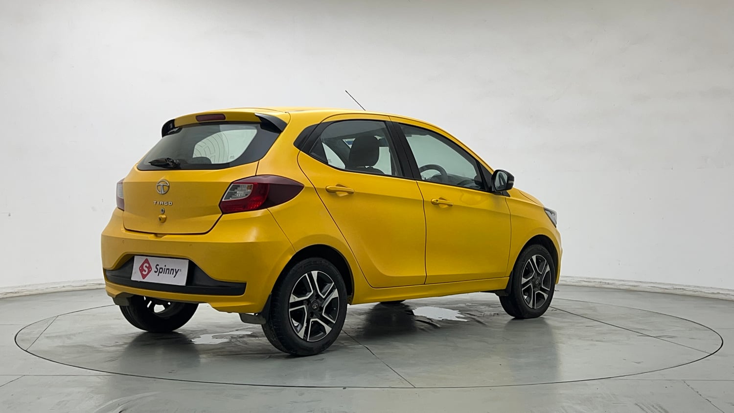 Used 2020 Tata Tiago XZ Plus Petrol Manual exterior RIGHT REAR CORNER VIEW