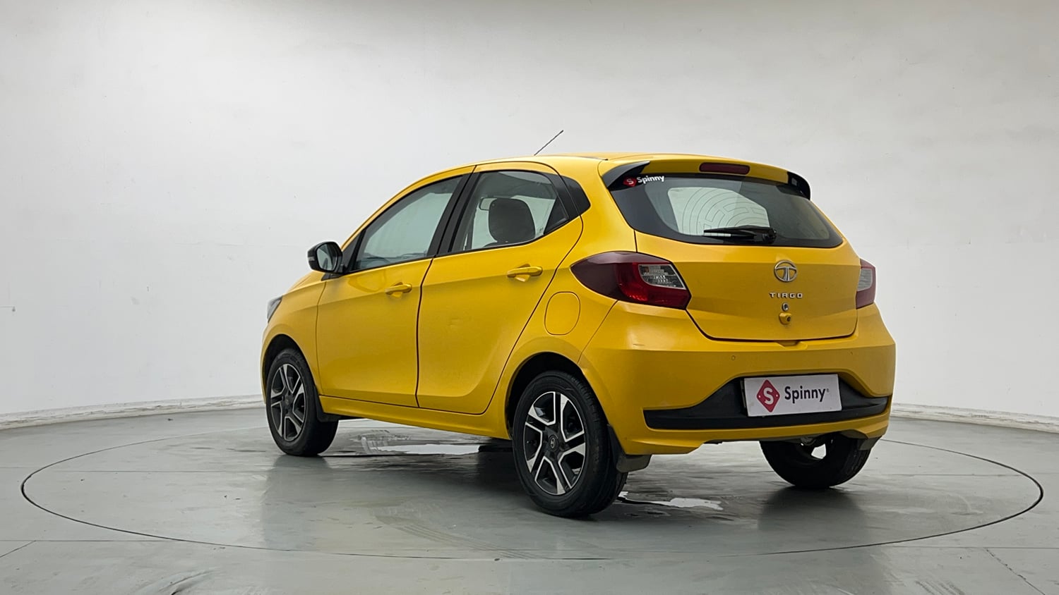 Used 2020 Tata Tiago XZ Plus Petrol Manual exterior LEFT REAR CORNER VIEW