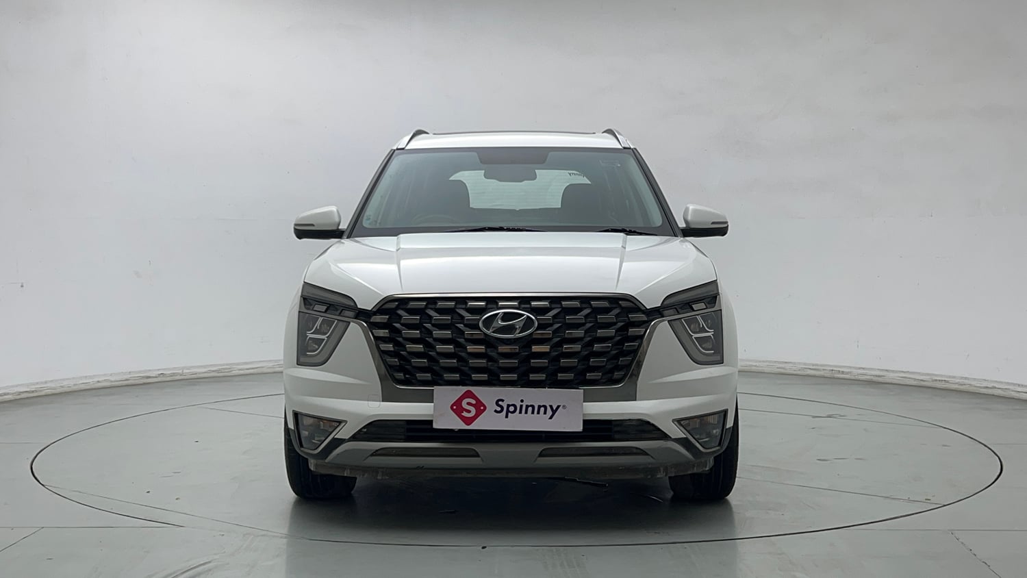 Used 2022 Hyundai Alcazar Platinum (O) 7 Seater 1.5 Diesel AT Diesel Automatic exterior FRONT VIEW