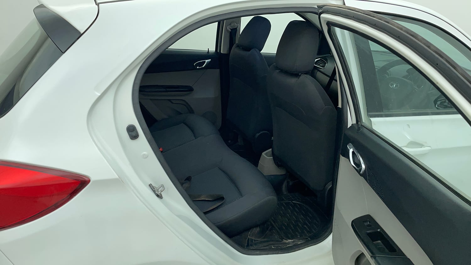 Used 2018 Tata Tiago Revotron XZ Petrol Manual interior RIGHT SIDE REAR DOOR CABIN VIEW