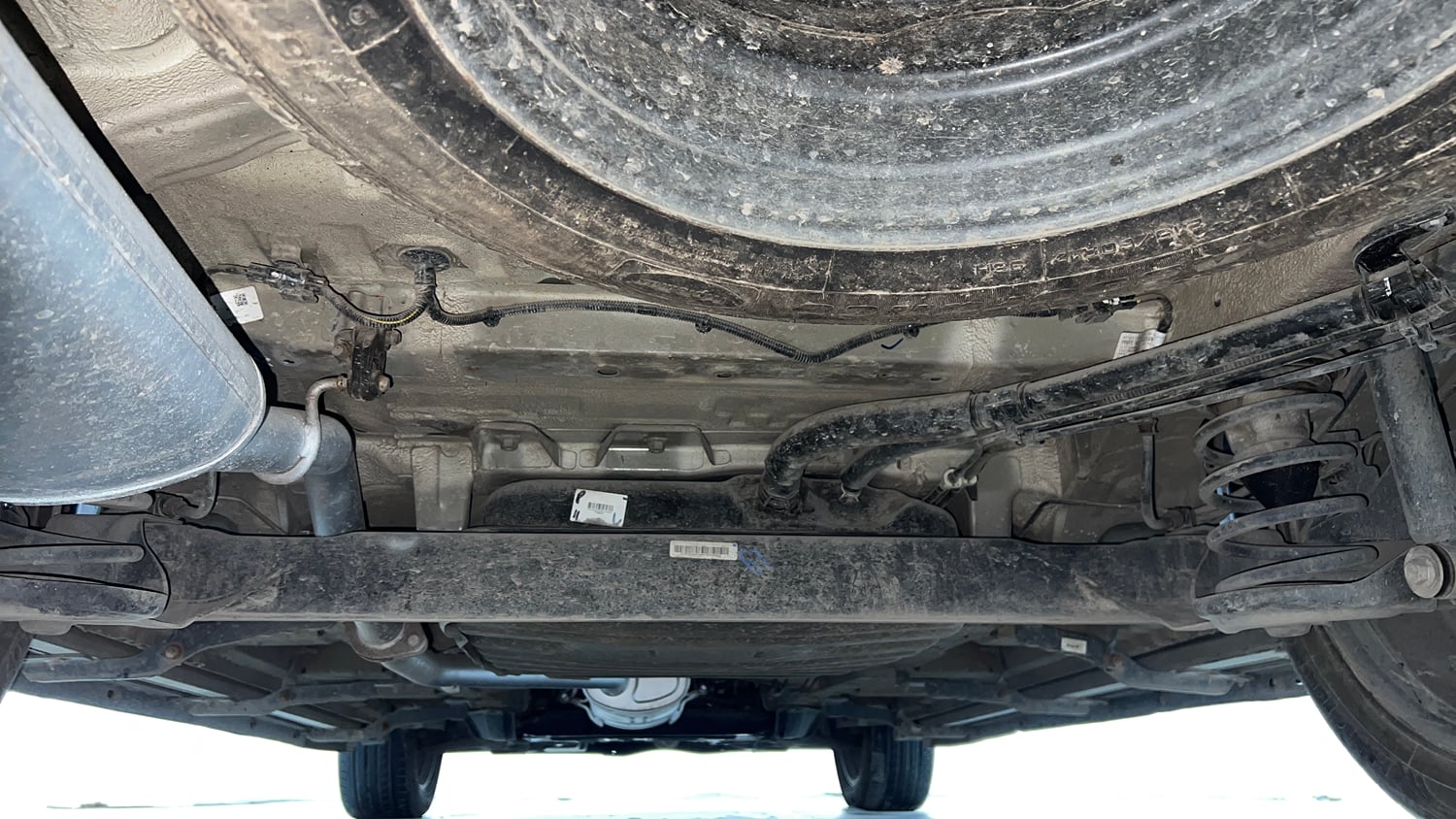 Used 2021 MG Motors Hector Sharp 1.5 Petrol CVT Petrol Automatic extra REAR UNDERBODY VIEW (TAKEN FROM REAR)