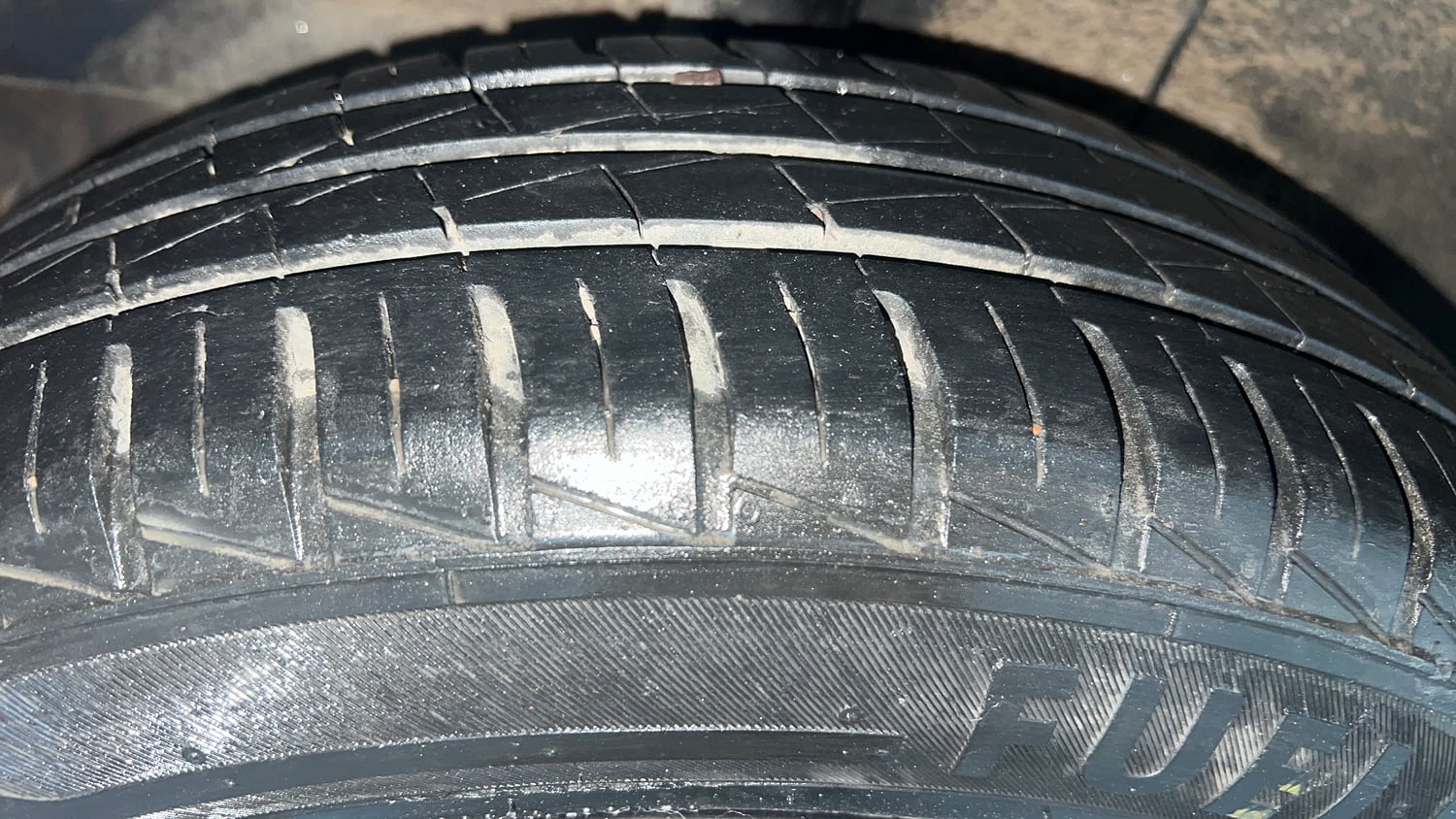 Used 2023 Hyundai Grand i10 Nios Sportz AMT 1.2 Kappa VTVT Petrol Automatic tyres RIGHT REAR TYRE TREAD VIEW