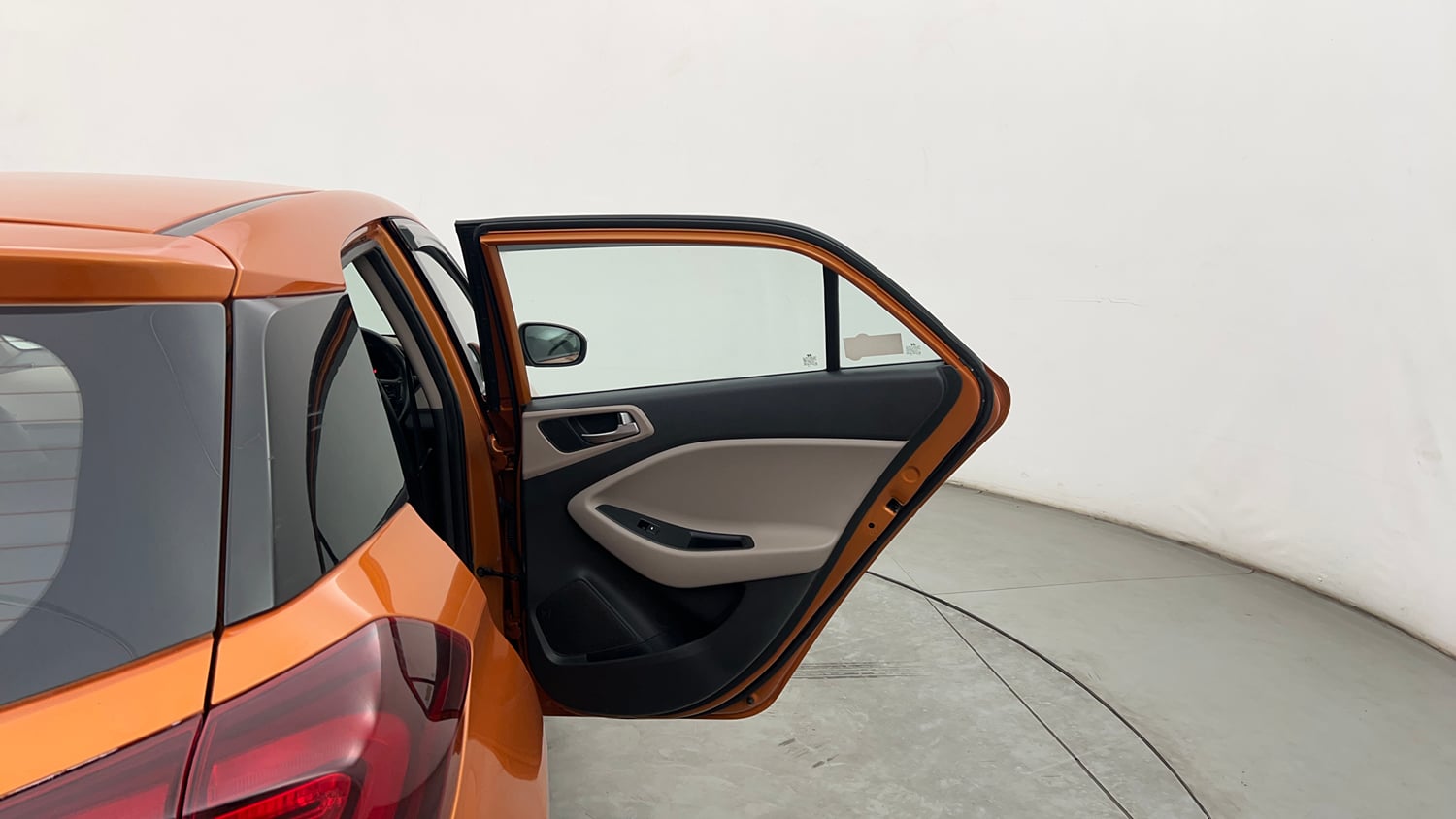 Used 2019 Hyundai Elite i20 Sportz Plus 1.2 Petrol Manual interior RIGHT REAR DOOR OPEN VIEW