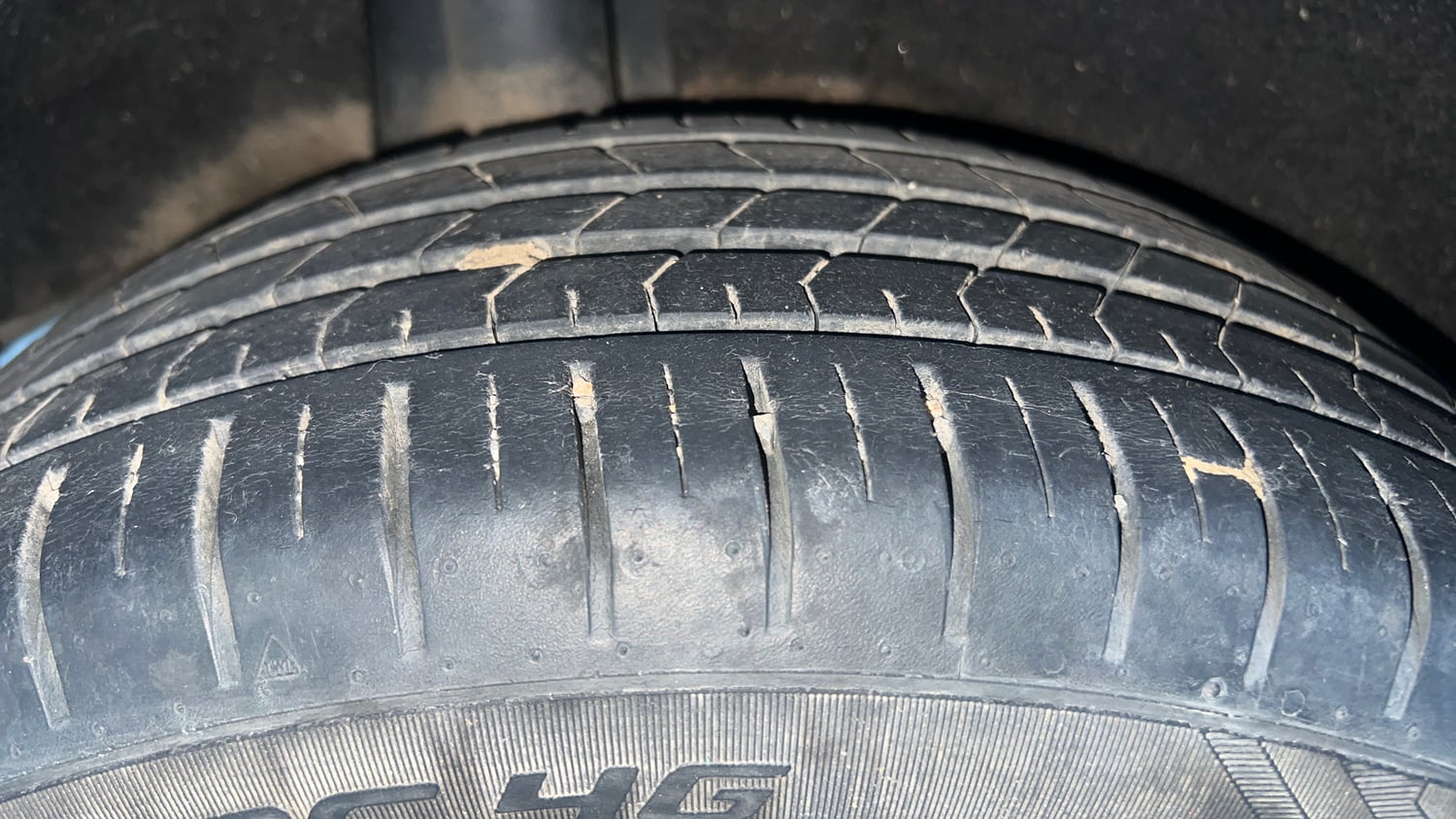 Used 2021 Maruti Suzuki Baleno Zeta Petrol Manual tyres RIGHT REAR TYRE TREAD VIEW