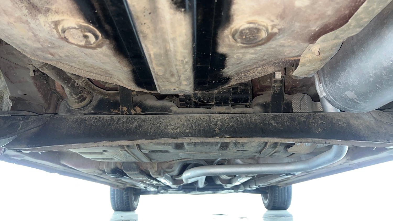 Used 2018 Hyundai Elite i20 Magna Executive 1.2 Petrol Manual extra REAR UNDERBODY VIEW (TAKEN FROM REAR)