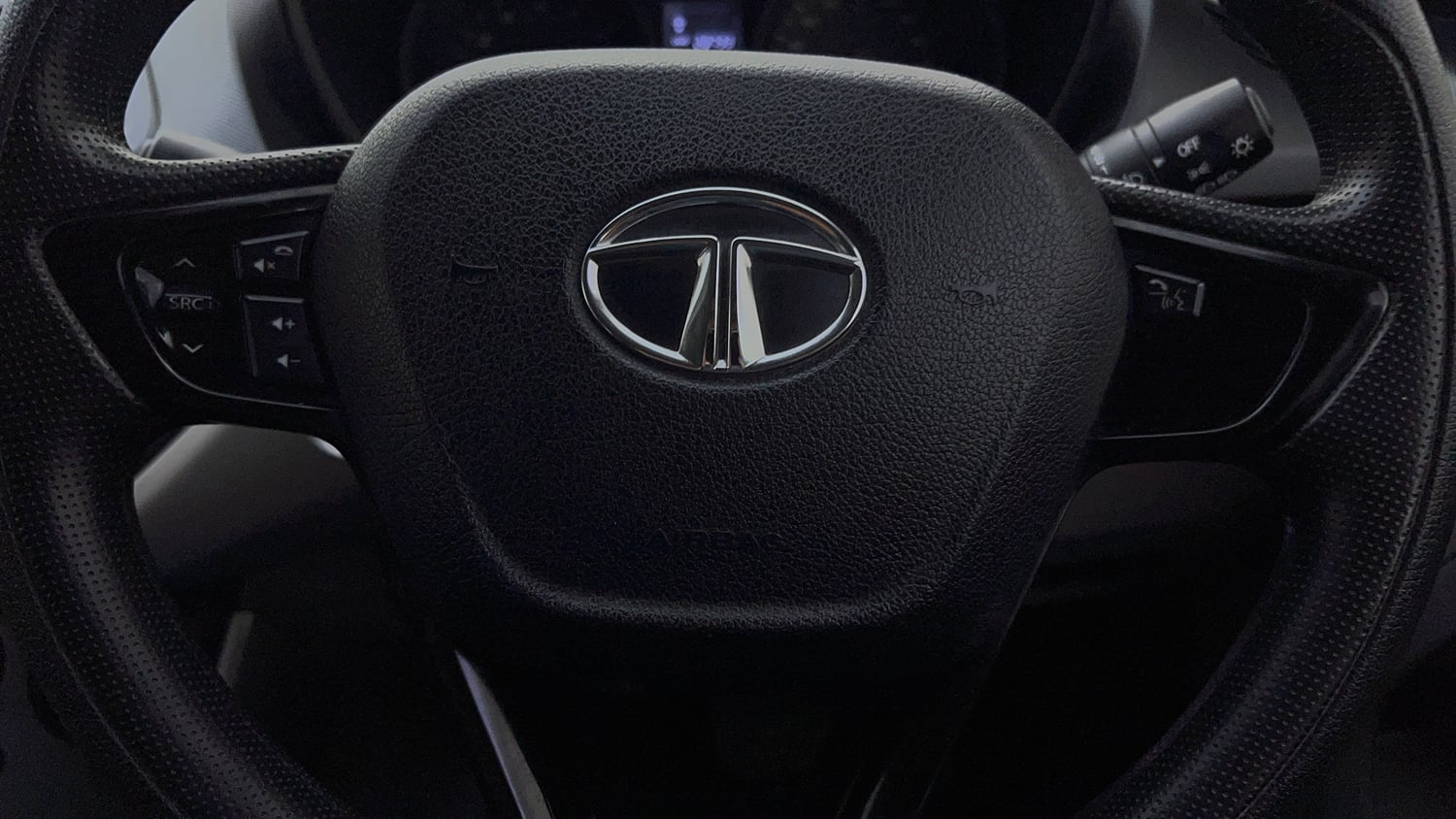 Used 2019 Tata Nexon XMA Petrol Petrol Automatic top_features Airbags