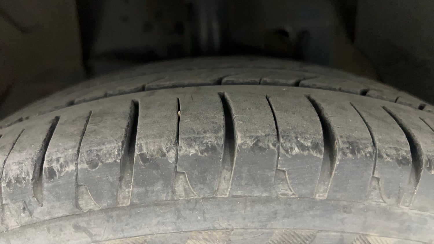 Used 2014 Tata Zest XM Petrol Petrol Manual tyres LEFT FRONT TYRE TREAD VIEW