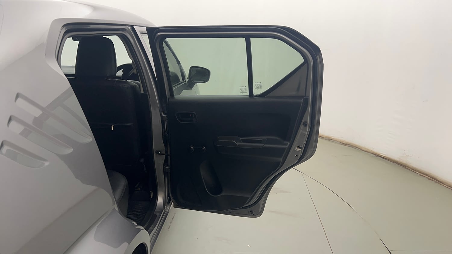 Used 2020 Maruti Suzuki Ignis Sigma 1.2 MT Petrol Manual interior RIGHT REAR DOOR OPEN VIEW