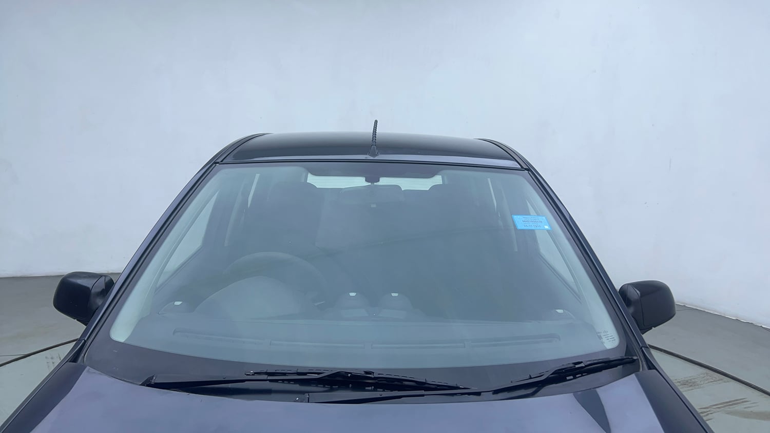 Used 2014 Ford Figo Duratec Petrol ZXI 1.2 Petrol Manual exterior FRONT WINDSHIELD VIEW