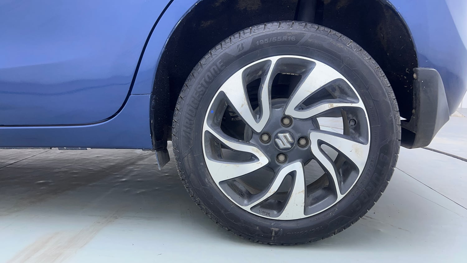 Used 2021 Maruti Suzuki Baleno Zeta Petrol Manual tyres LEFT REAR TYRE RIM VIEW