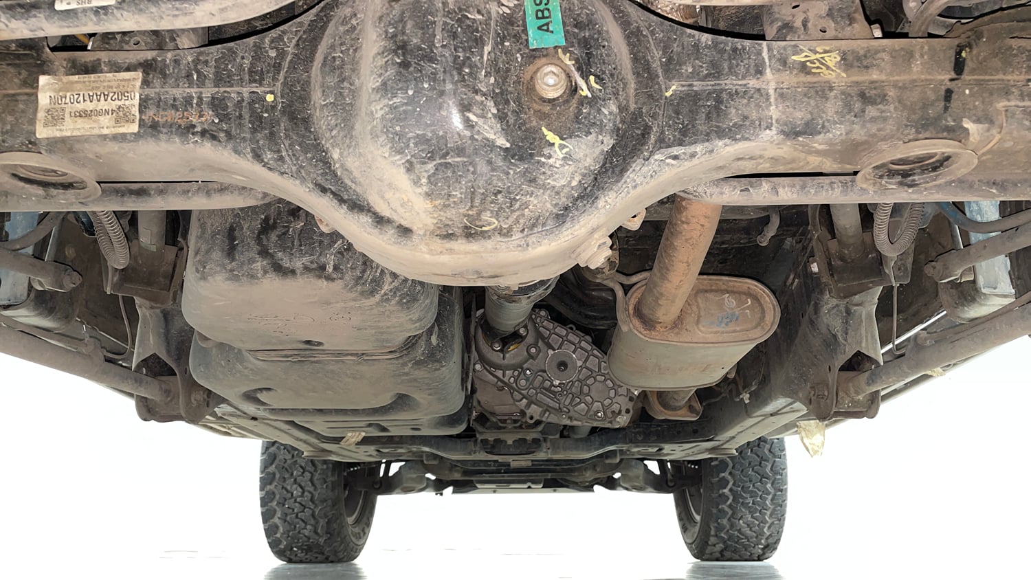 Used 2022 mahindra Thar LX Hard Top Petrol AT 4WD Petrol Automatic extra REAR UNDERBODY VIEW (TAKEN FROM REAR)