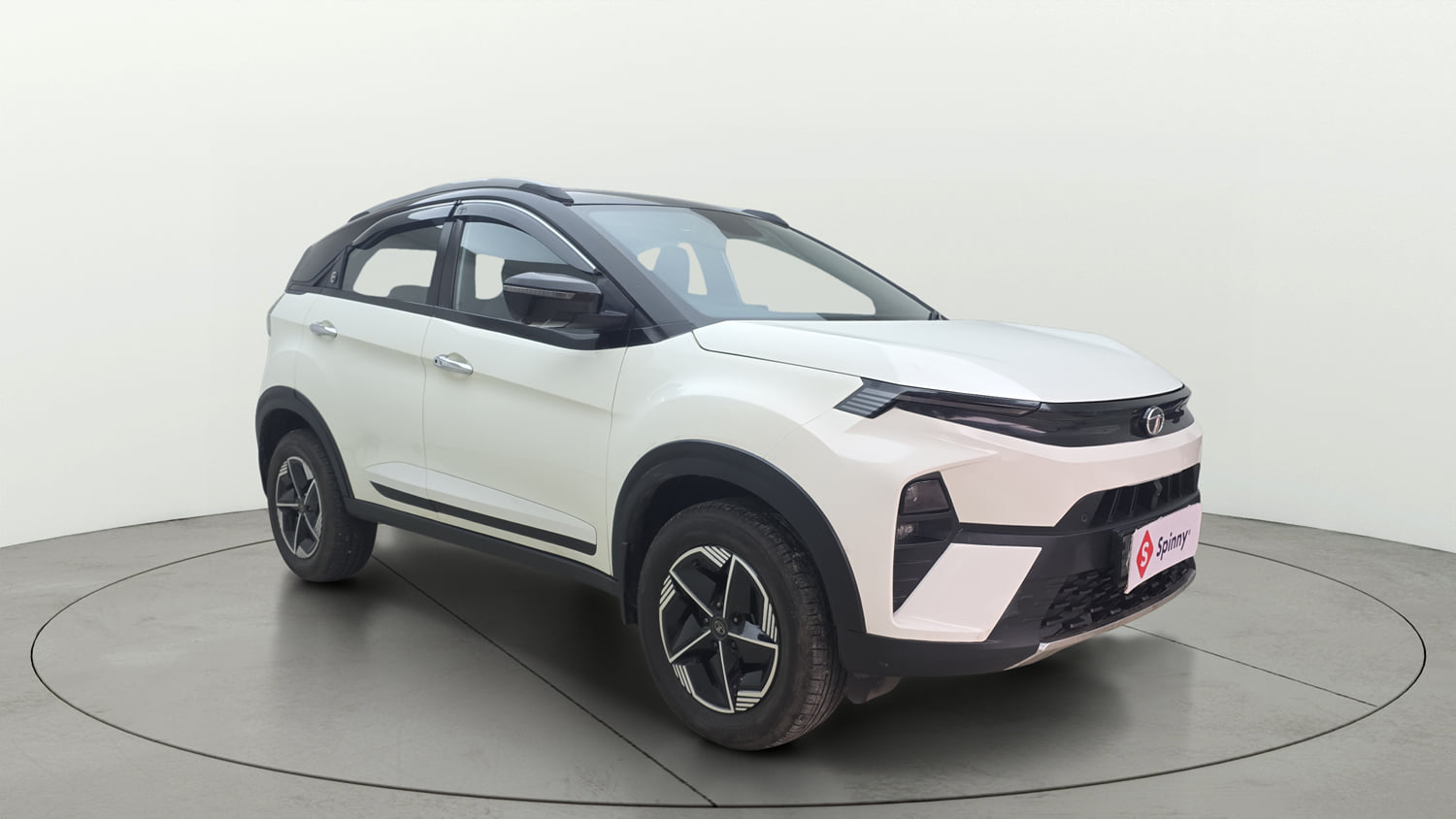 Used 2023 Tata Nexon Fearless Plus S 1.2 Revotron Petrol 6MT DT Petrol Manual exterior RIGHT FRONT CORNER VIEW