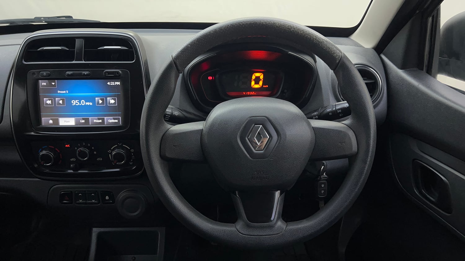 Used 2016 Renault Kwid RXT Petrol Manual interior STEERING VIEW