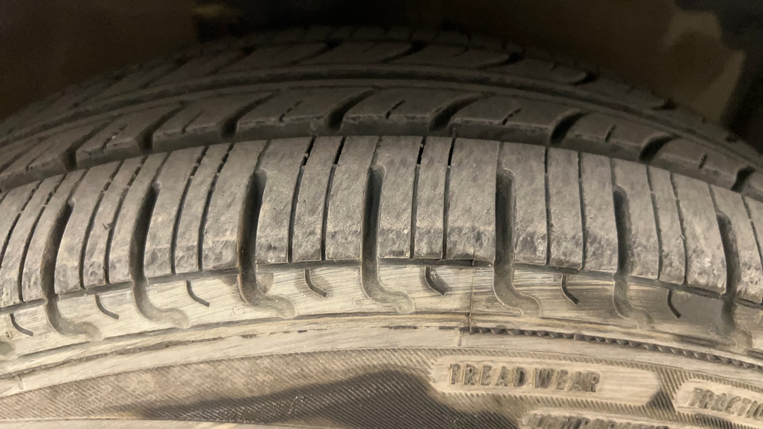 Used 2017 Maruti Suzuki Celerio VXI  CNG (Outside Fitted) Cng Manual tyres RIGHT FRONT TYRE TREAD VIEW