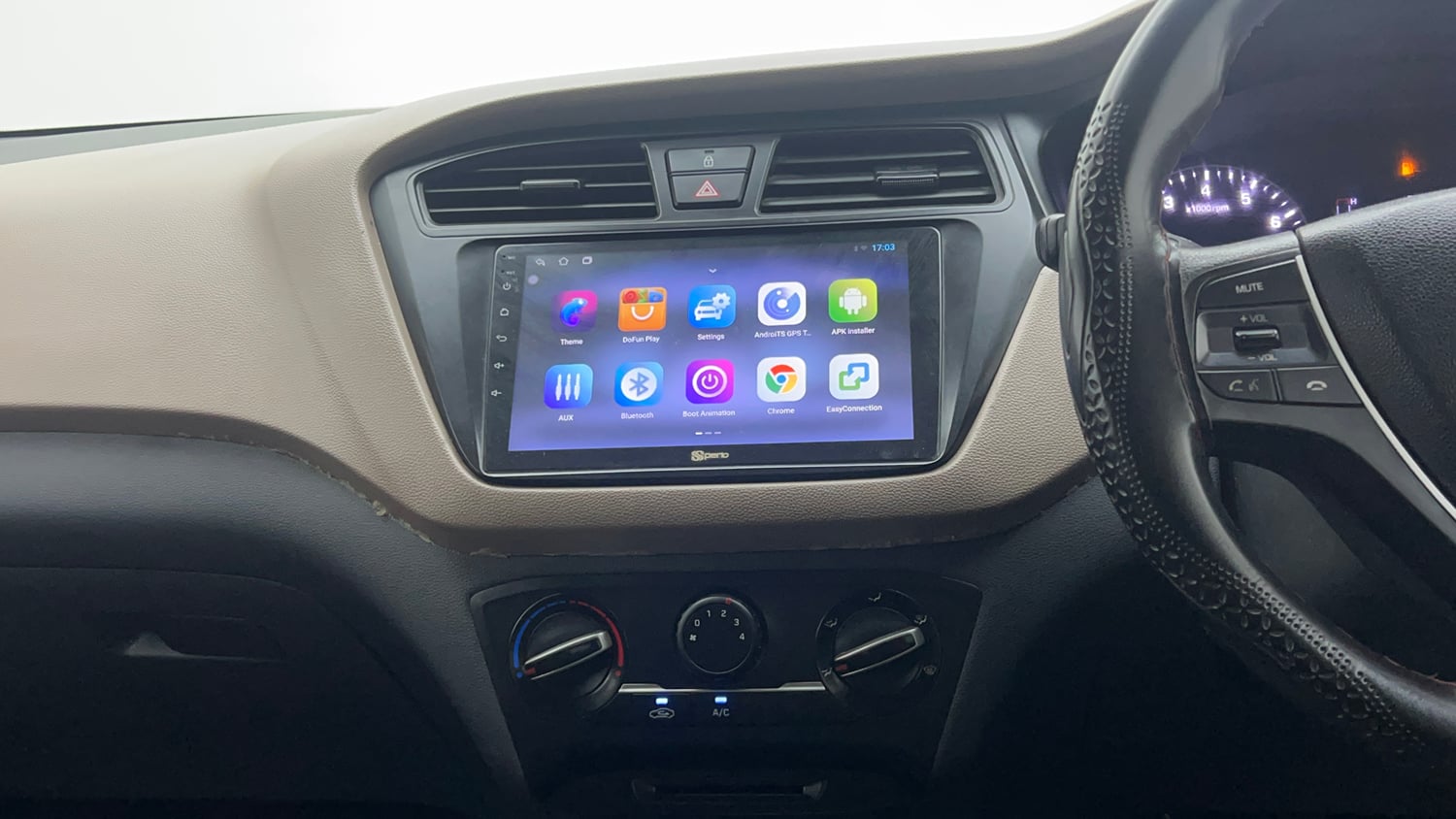 Used 2018 Hyundai Elite i20 Magna Executive 1.2 Petrol Manual interior MUSIC SYSTEM & AC CONTROL VIEW