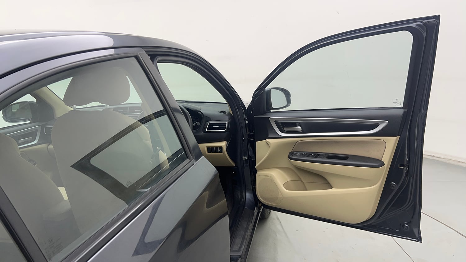 Used 2022 Honda Amaze S MT 1.2 Petrol Petrol Manual interior RIGHT FRONT DOOR OPEN VIEW