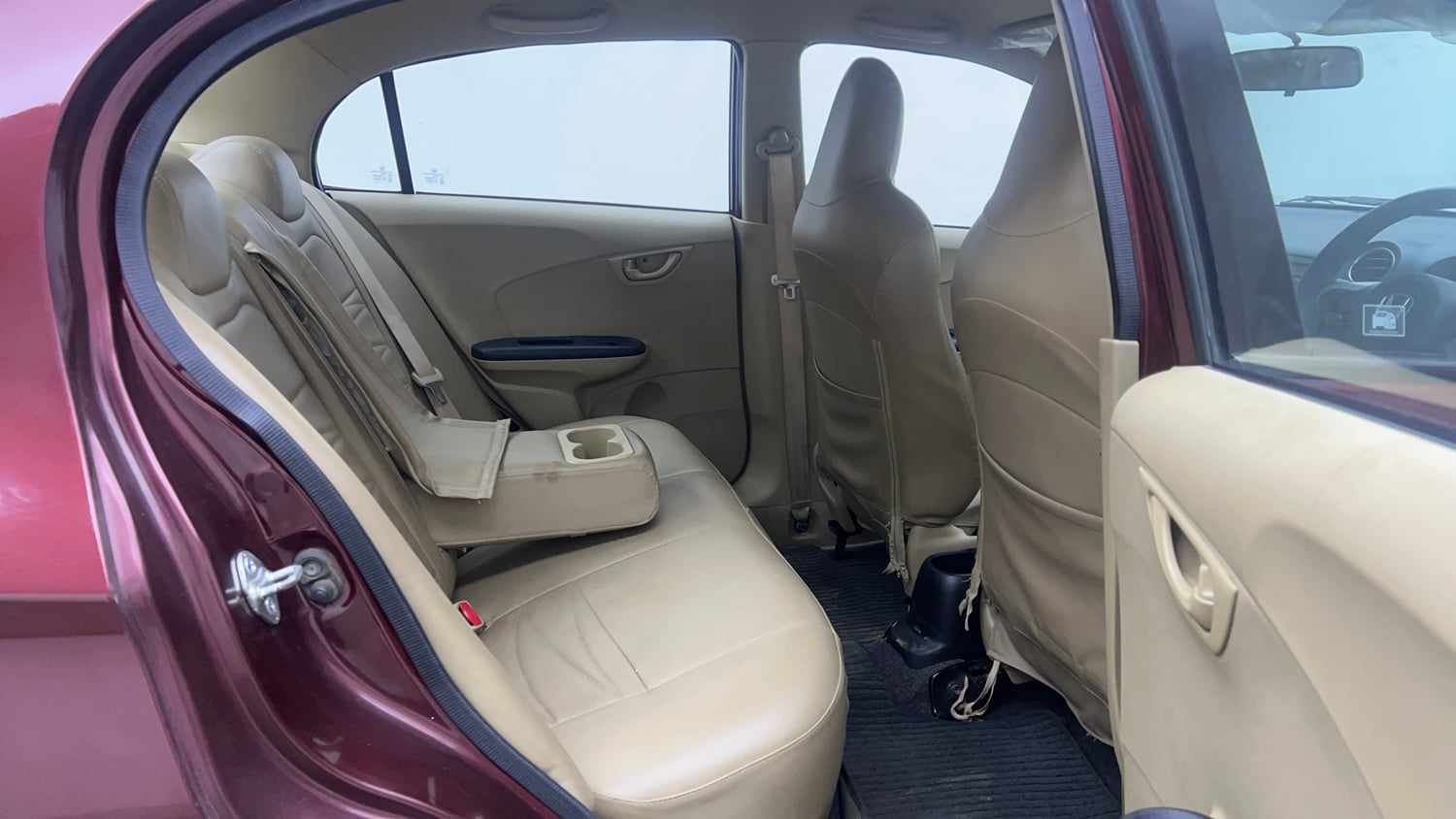 Used 2015 Honda Amaze 1.2 S i-VTEC Petrol Manual interior RIGHT SIDE REAR DOOR CABIN VIEW