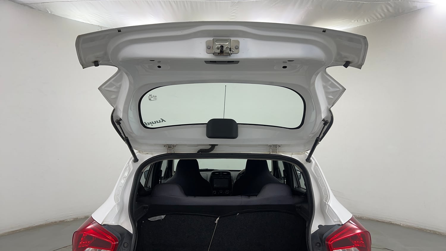 Used 2016 Renault Kwid RXT Petrol Manual interior DICKY DOOR OPEN VIEW