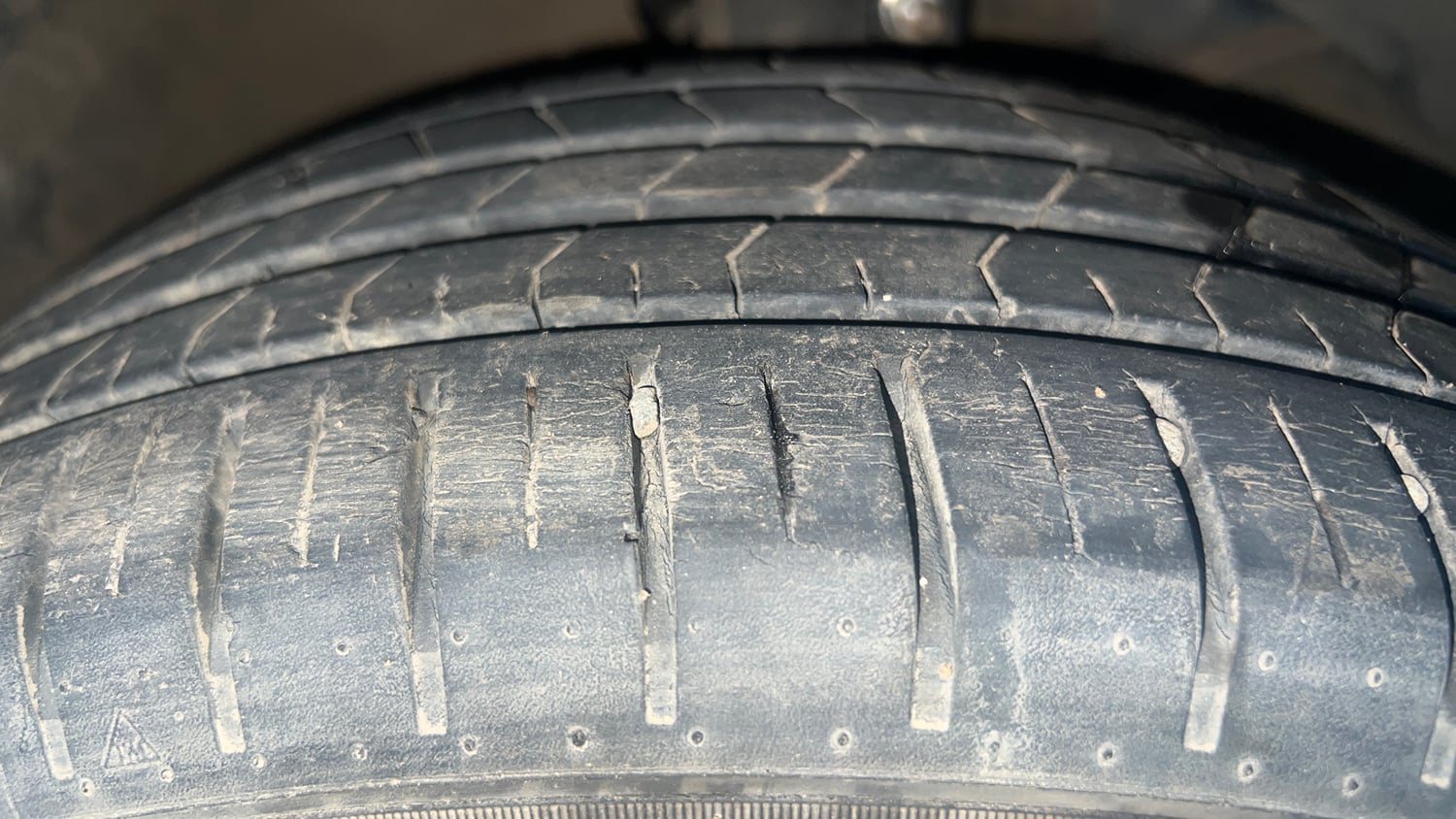 Used 2018 Maruti Suzuki Baleno Alpha 1.2 Petrol Manual tyres RIGHT FRONT TYRE TREAD VIEW