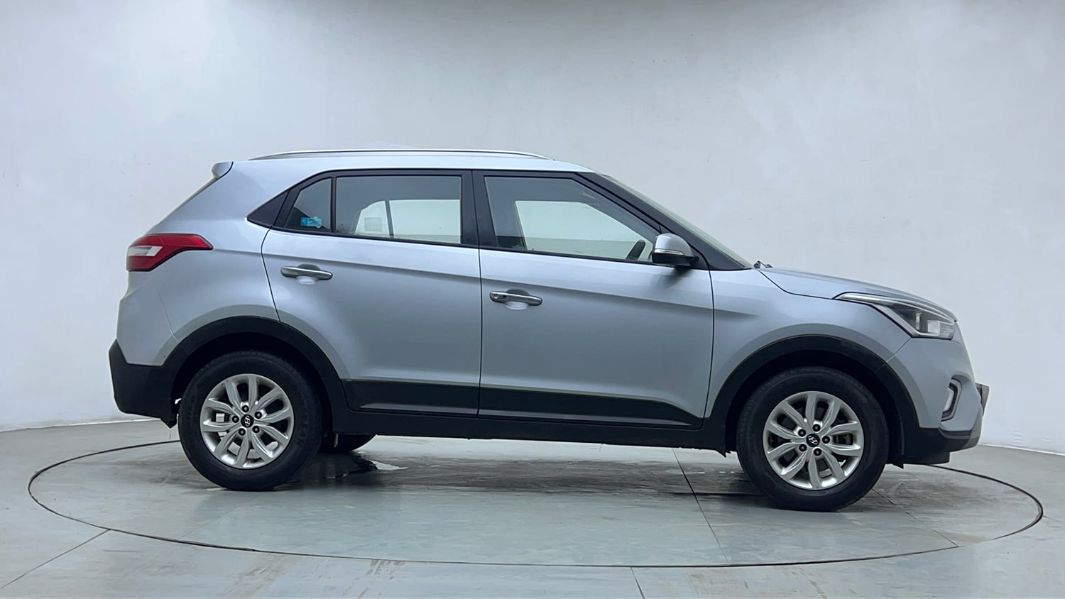 Used 2019 Hyundai Creta SX 1.6 Petrol Petrol Manual exterior RIGHT SIDE VIEW