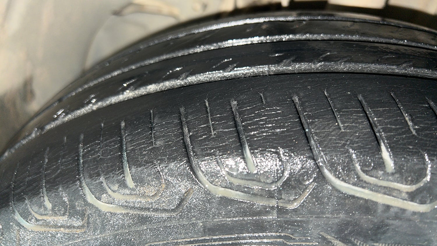 Used 2022 Tata Tiago XT CNG Cng Manual tyres LEFT FRONT TYRE TREAD VIEW