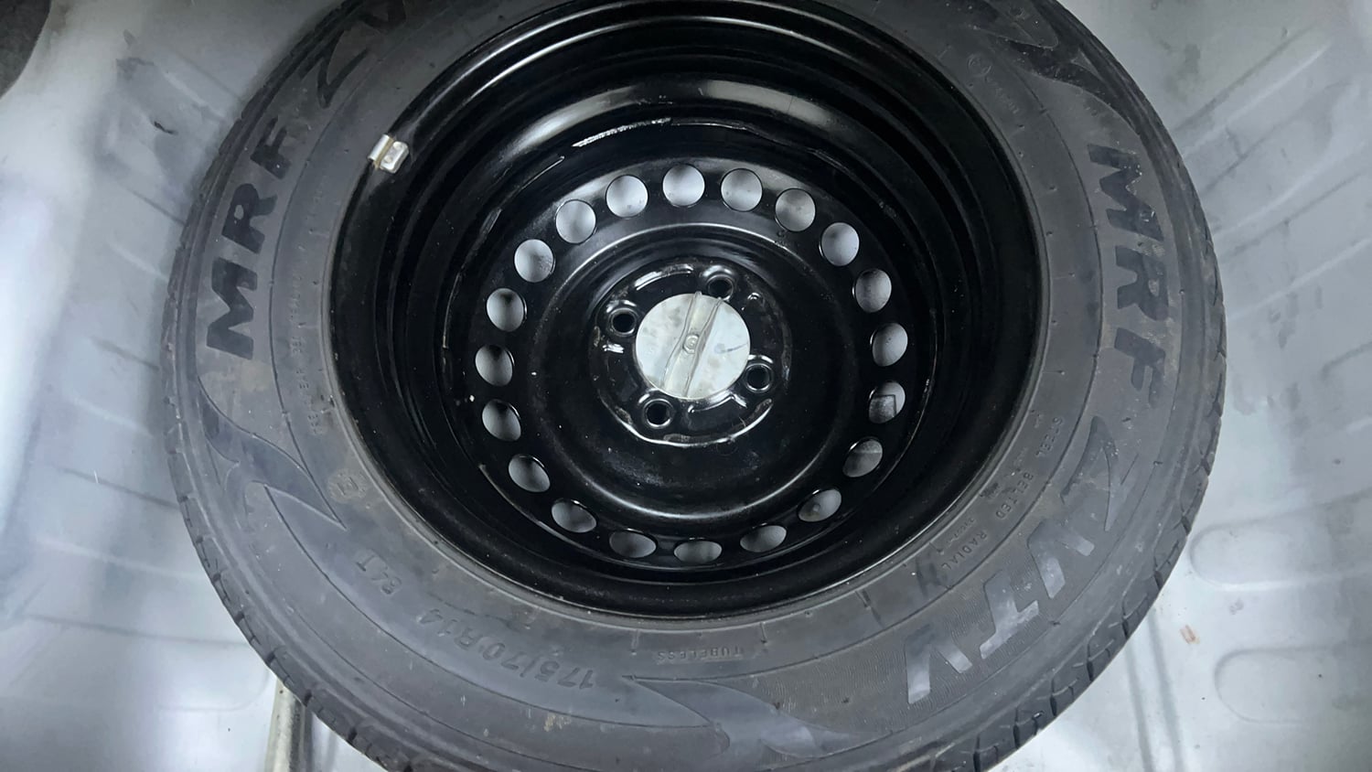 Used 2020 Honda Amaze 1.2 VX MT Petrol Petrol Manual tyres SPARE TYRE VIEW