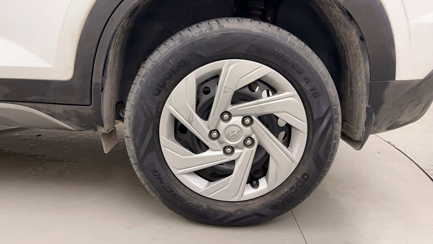 Used 2020 Hyundai Creta EX 1.5 Petrol Petrol Manual tyres LEFT REAR TYRE RIM VIEW