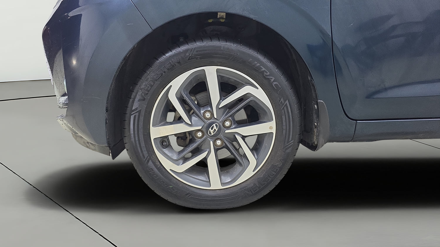Used 2021 Hyundai Grand i10 Nios Asta 1.2 Kappa VTVT Petrol Manual tyres LEFT FRONT TYRE RIM VIEW