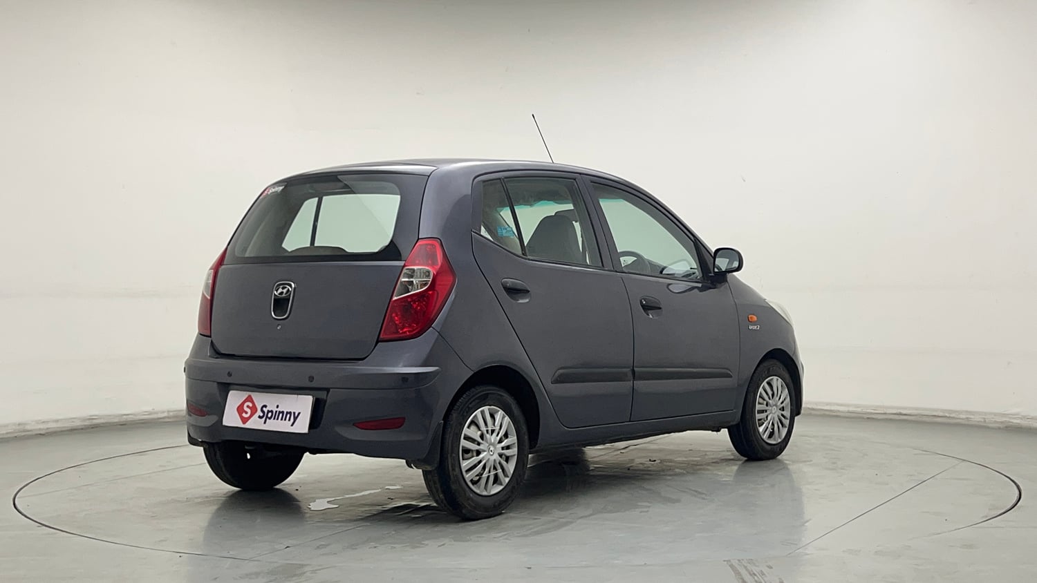Used 2014 Hyundai i10 Magna 1.1 iRDE2 Petrol Manual exterior RIGHT REAR CORNER VIEW