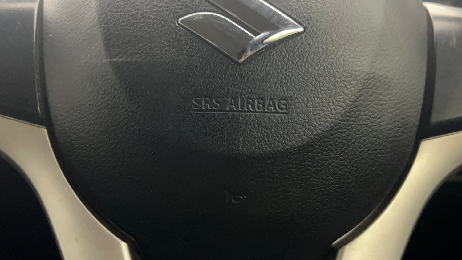 Used 2020 Maruti Suzuki Ignis Sigma 1.2 MT Petrol Manual top_features Airbags