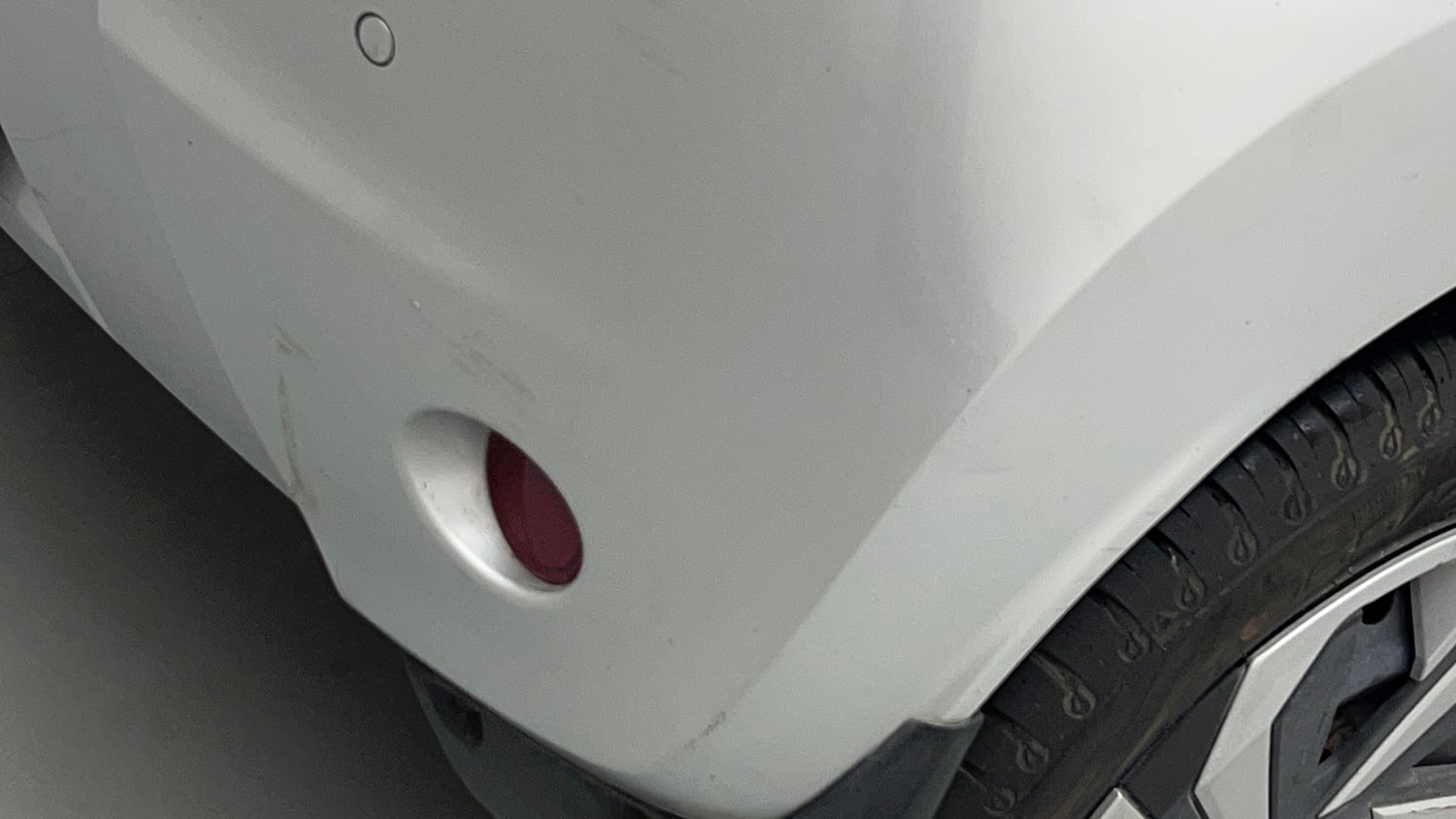 Used 2021 Datsun Redi-GO T(O) 1.0 AMT Petrol Automatic dents MINOR SCRATCH