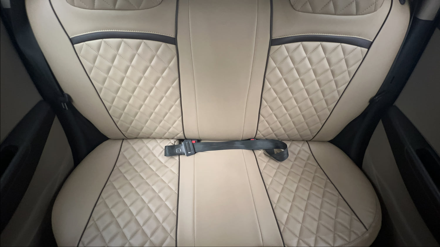 Used 2013 Hyundai i20 Magna (O) 1.2 Petrol Manual interior REAR SEAT CONDITION VIEW