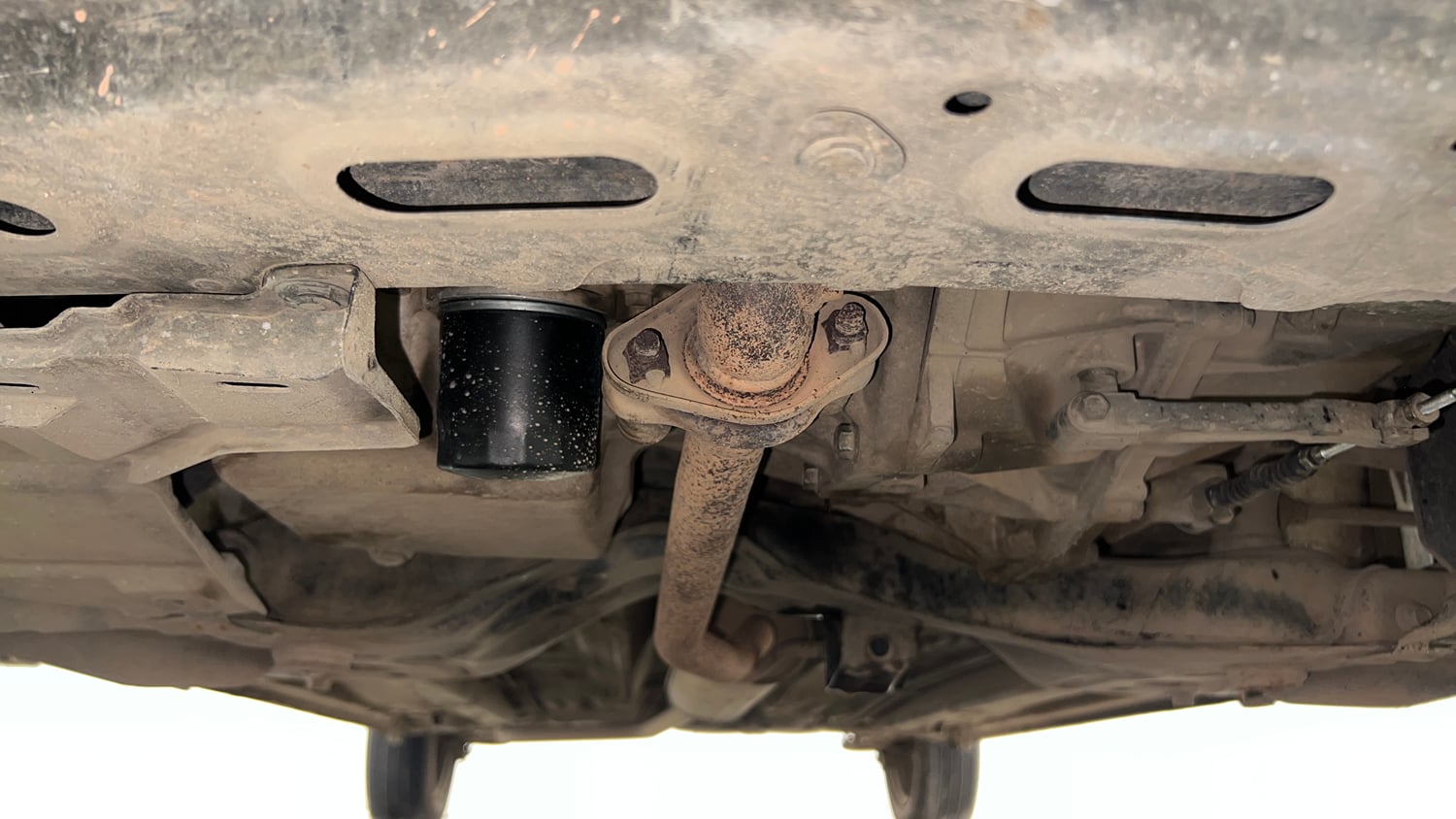 Used 2015 Maruti Suzuki Celerio VXi Petrol Manual extra FRONT LEFT UNDERBODY VIEW