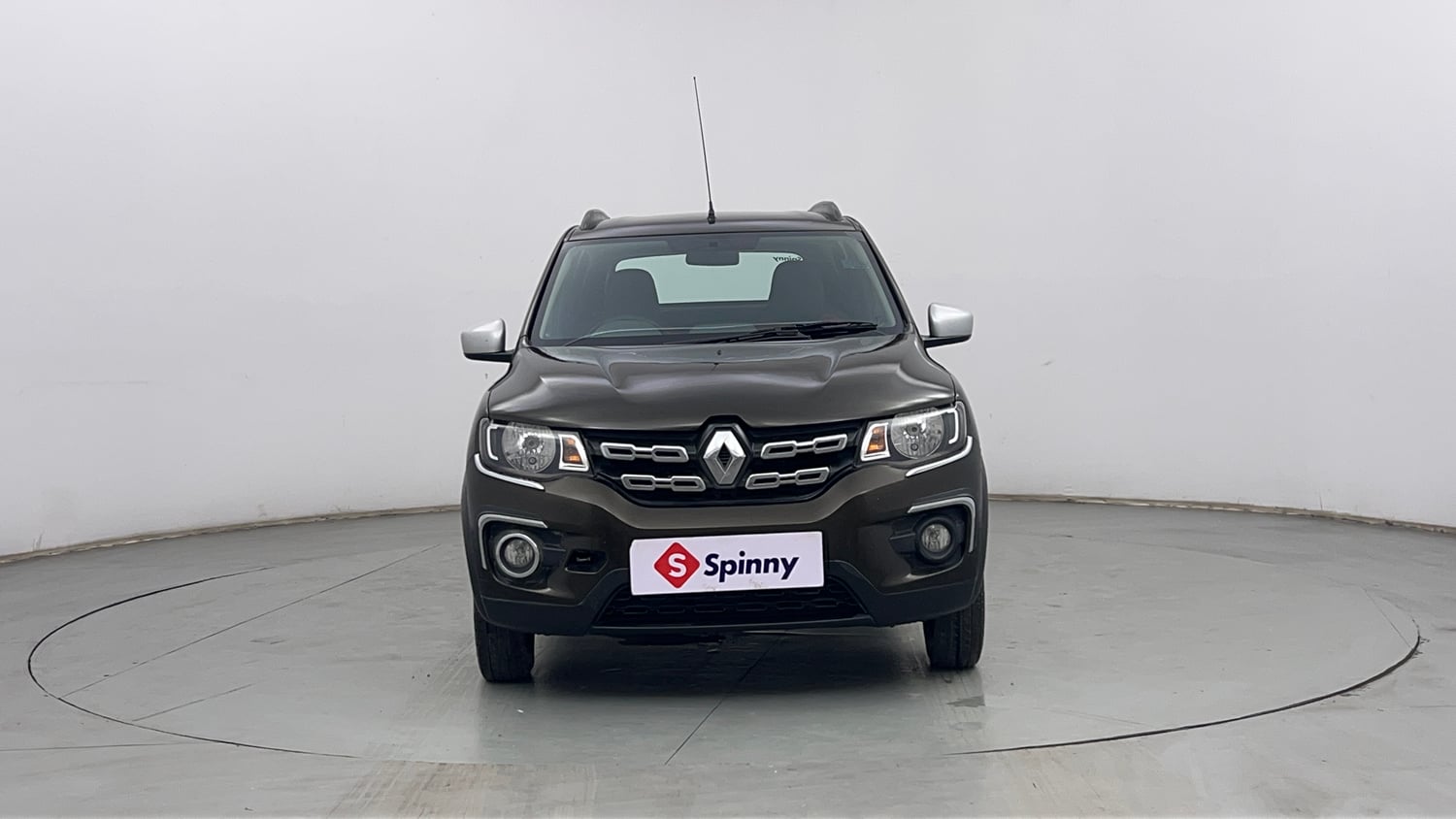 Used 2017 Renault Kwid 1.0 RXT Opt Petrol Manual exterior FRONT VIEW