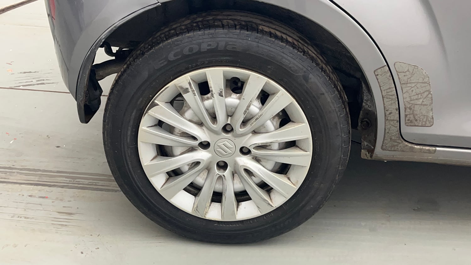 Used 2020 Maruti Suzuki Ignis Sigma 1.2 MT Petrol Manual tyres RIGHT REAR TYRE RIM VIEW
