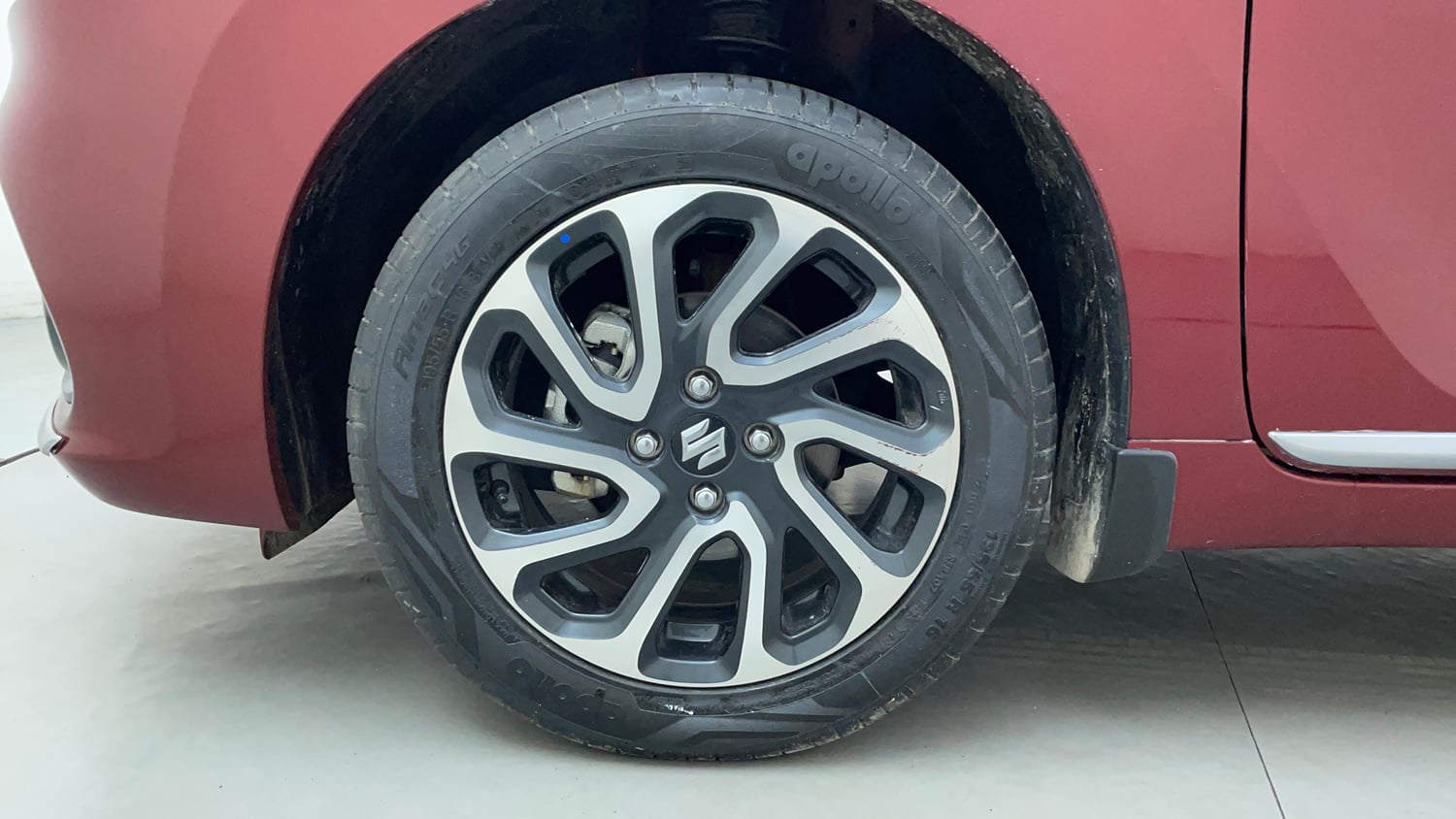 Used 2022 Maruti Suzuki Baleno Alpha MT Petrol Manual tyres LEFT FRONT TYRE RIM VIEW