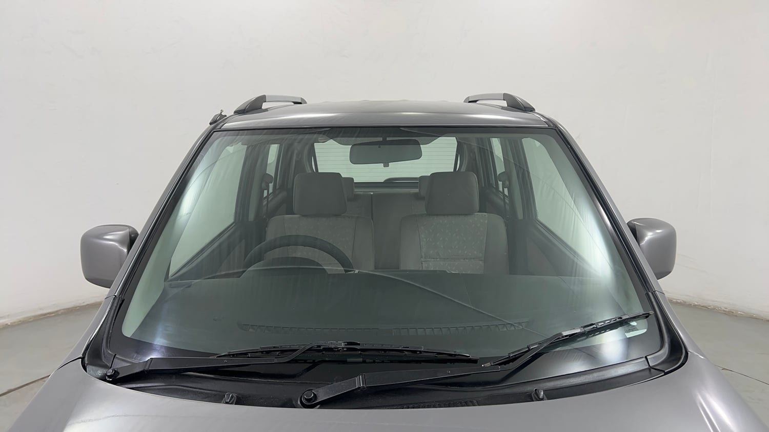 Used 2014 Maruti Suzuki Wagon R 1.0 VXI Petrol + CNG (Outside Fitted) Cng Manual exterior FRONT WINDSHIELD VIEW