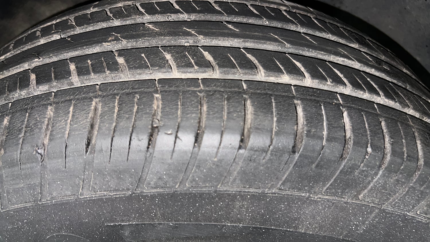 Used 2022 Tata Harrier XT Diesel Manual tyres LEFT FRONT TYRE TREAD VIEW