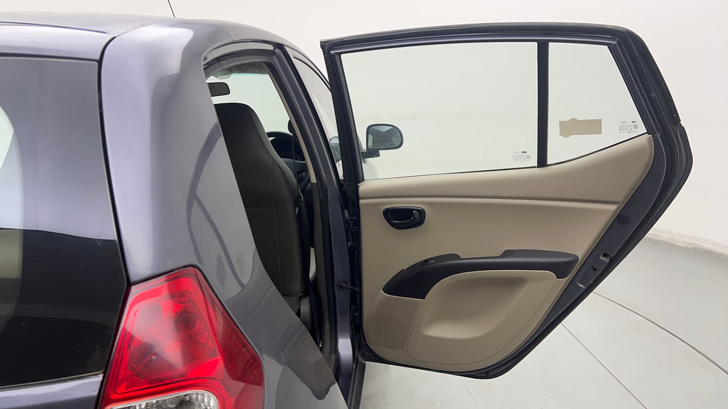 Used 2014 Hyundai i10 Magna 1.1 iRDE2 Petrol Manual interior RIGHT REAR DOOR OPEN VIEW