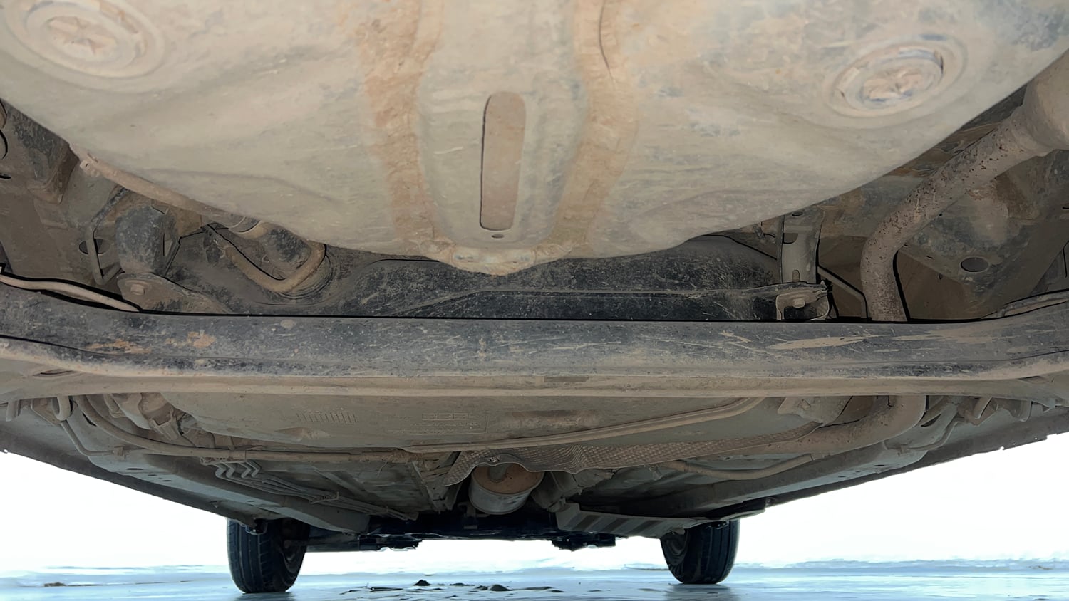 Used 2022 Maruti Suzuki Swift VXi Petrol Manual extra REAR UNDERBODY VIEW (TAKEN FROM REAR)