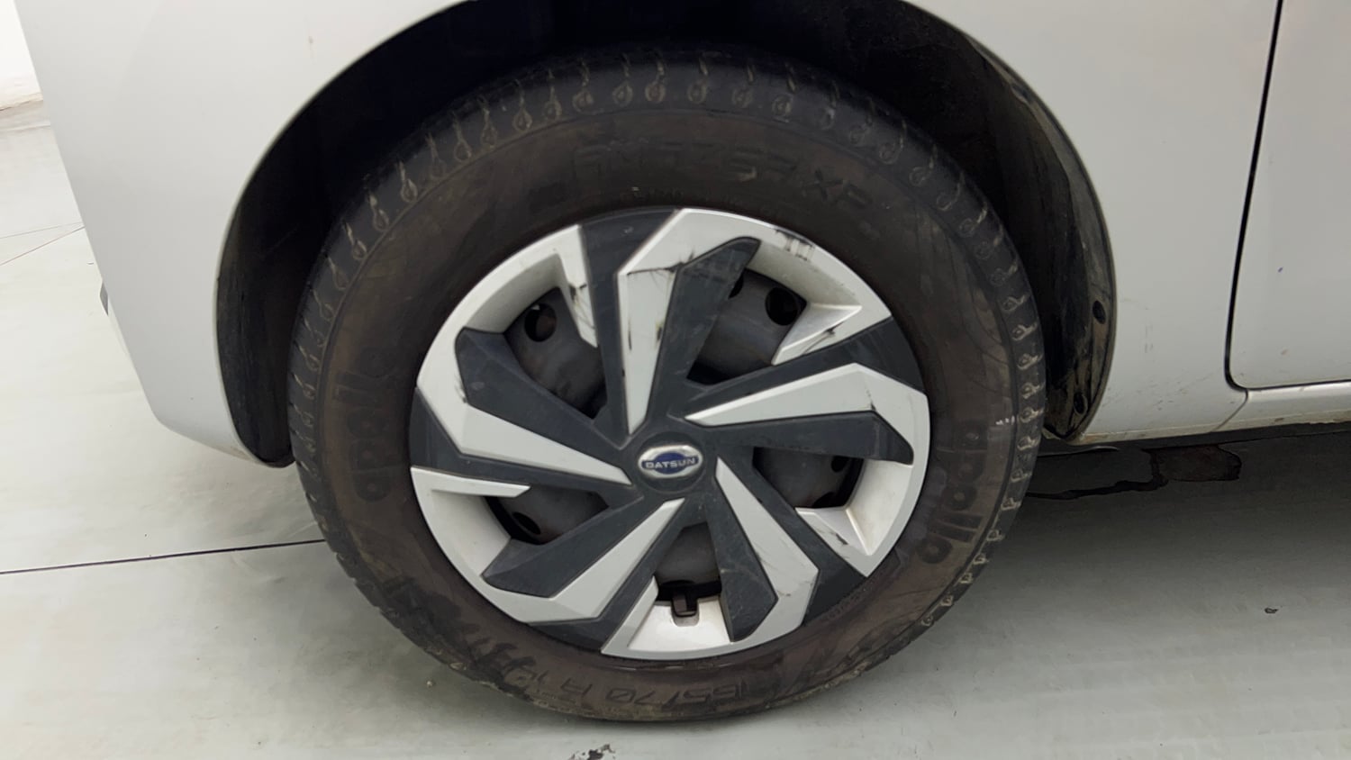 Used 2021 Datsun Redi-GO T(O) 1.0 AMT Petrol Automatic tyres LEFT FRONT TYRE RIM VIEW