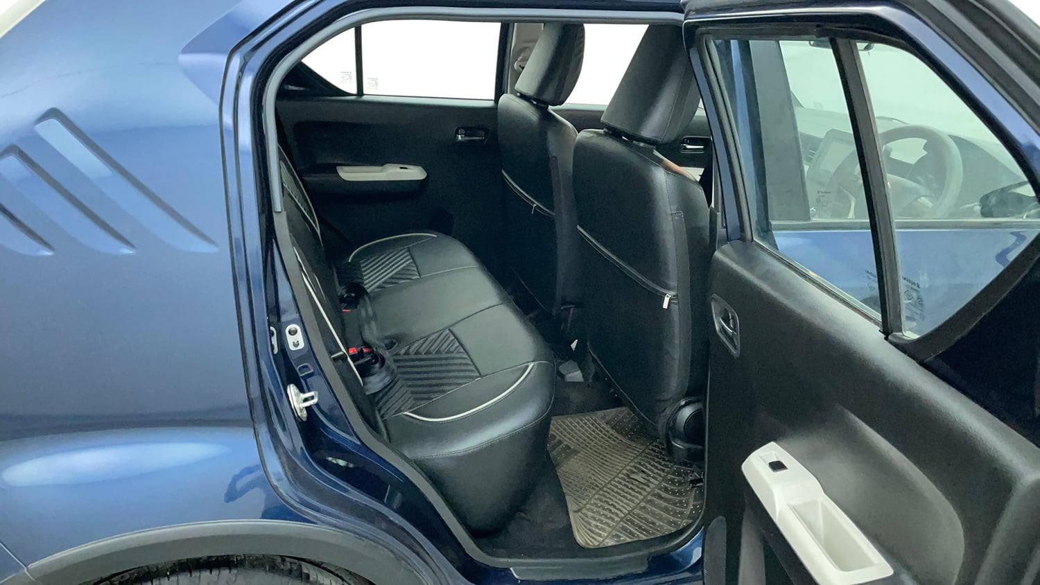 Used 2022 Maruti Suzuki Ignis Alpha 1.2 MT Petrol Manual interior RIGHT SIDE REAR DOOR CABIN VIEW