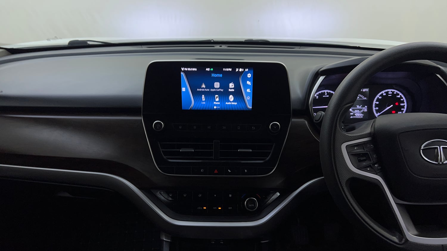 Used 2022 Tata Harrier XT Diesel Manual interior MUSIC SYSTEM & AC CONTROL VIEW
