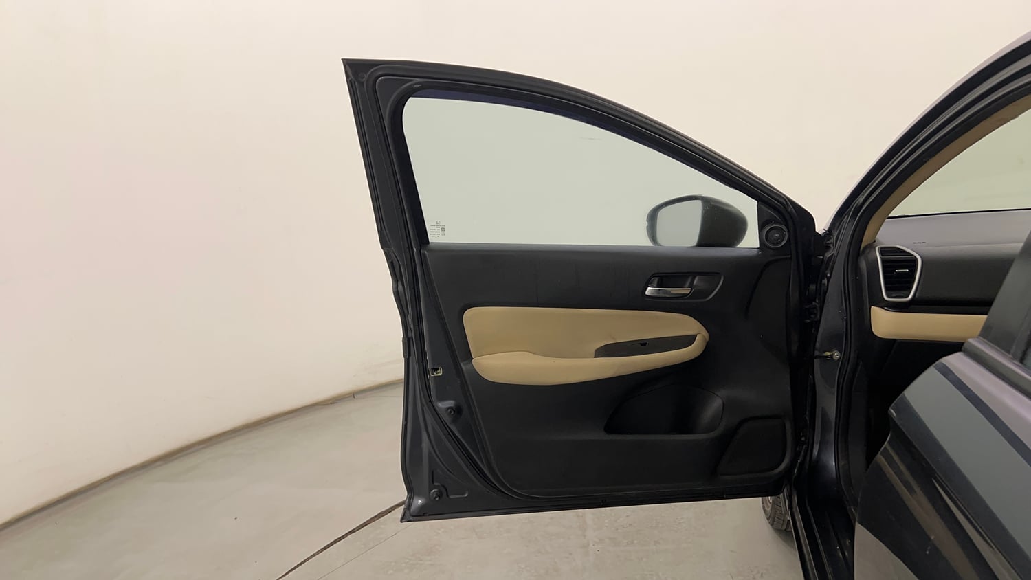 Used 2022 Honda City VX Diesel Diesel Manual interior LEFT FRONT DOOR OPEN VIEW