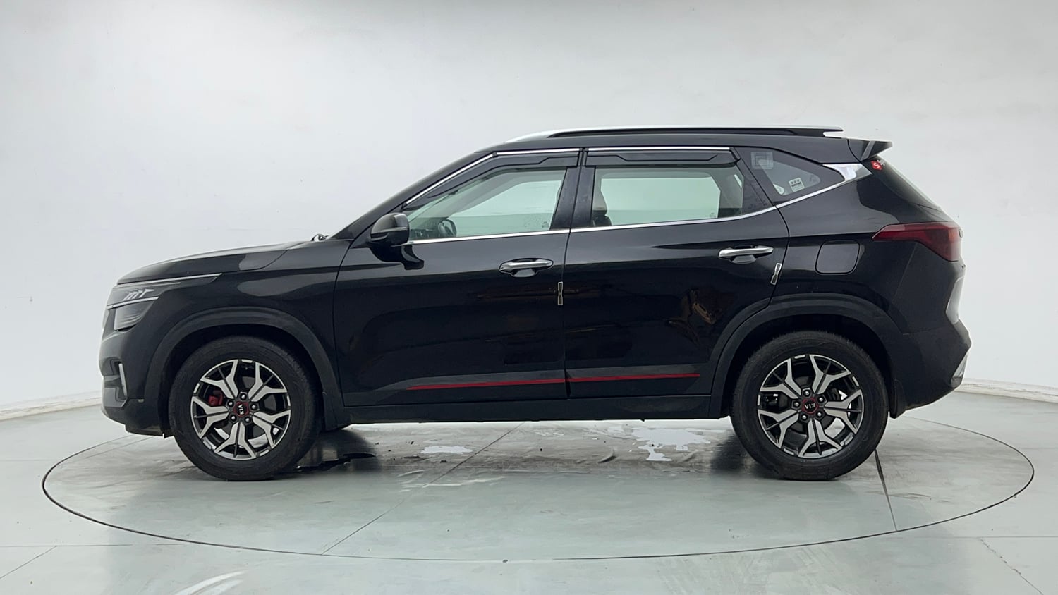 Used 2019 kia Seltos GTX Plus DCT 1.4 Petrol Automatic exterior LEFT SIDE VIEW
