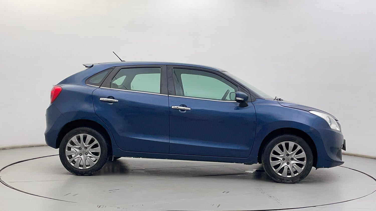 Used 2018 Maruti Suzuki Baleno Zeta 1.2 Petrol Manual exterior RIGHT SIDE VIEW