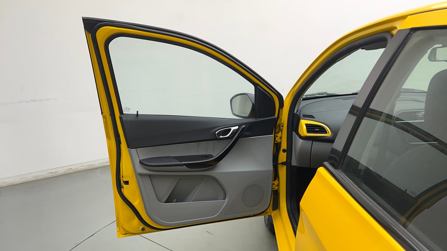 Used 2020 Tata Tiago XZ Plus Petrol Manual interior LEFT FRONT DOOR OPEN VIEW
